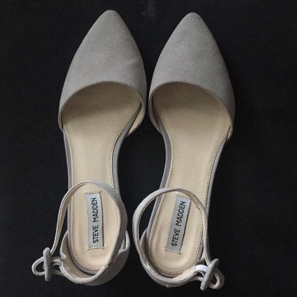 Steve Madden size 8 gray suede shoes